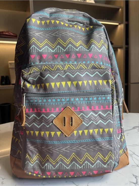 Unbranded Handbags - Gray Aztec-Print Women's Backpack with Pink, Yellow & Teal Accents